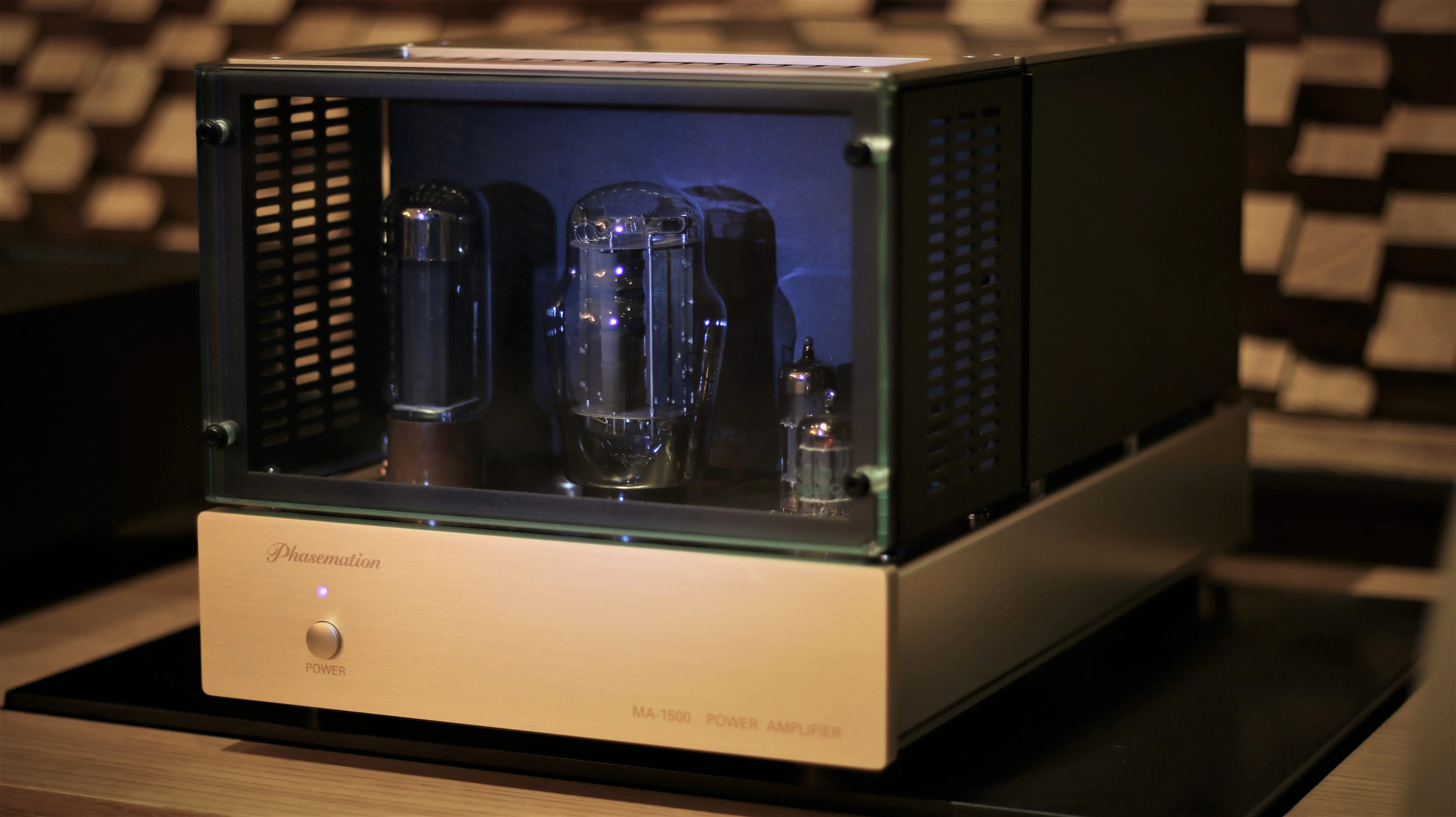 Audio hi end, phasemation - wzmacniacz lampowy.